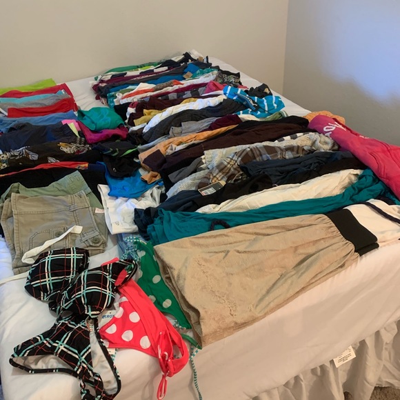 100 PIECE HUGE LOT! Free People Buckle Abercrombie - Picture 1 of 8